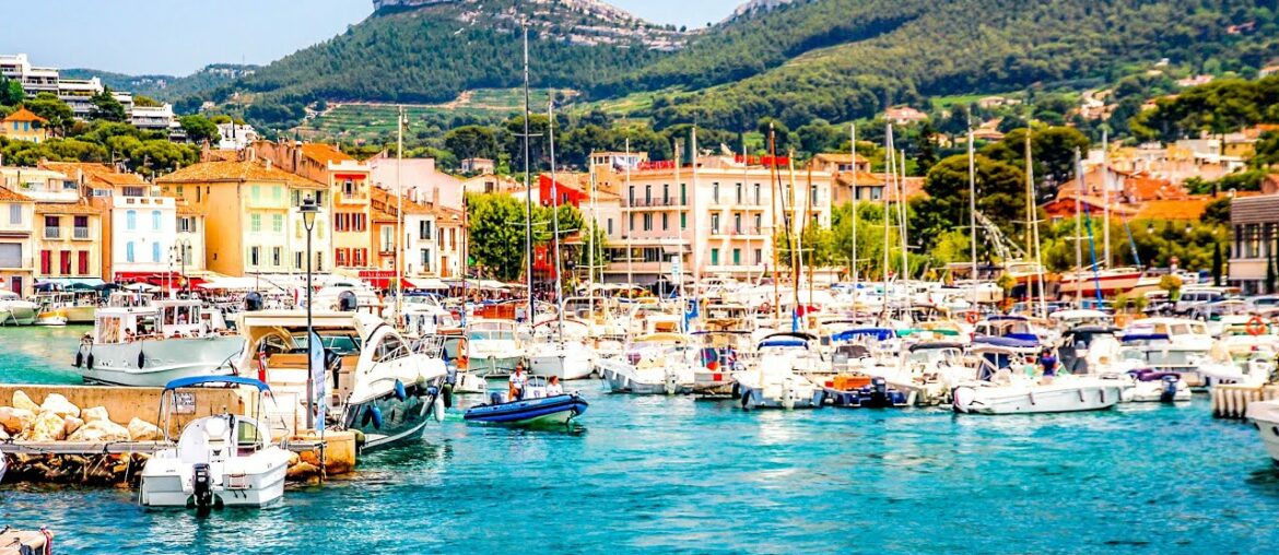 A Walk Around The Beautiful Town of Cassis, France A Walk Around The Beautiful Town of Cassis, France