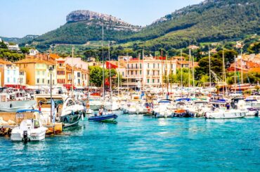 A Walk Around The Beautiful Town of Cassis, France