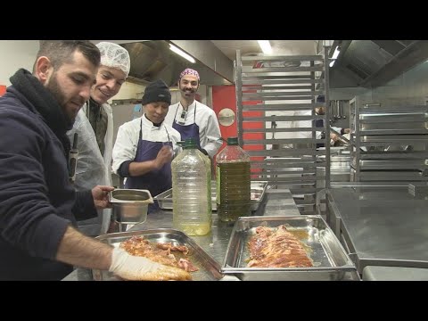 Refugees in France: When cooking helps with integration Refugees in France: When cooking helps with integration