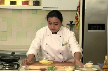 Cheese And Herb French Toast | Quick Breakfast Recipes | Sanjeev Kapoor Khazana