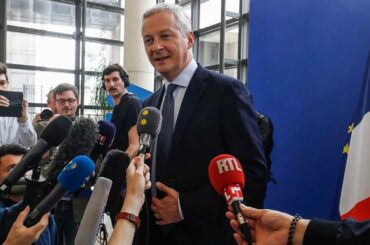 Paris urges Washington not to mix digital taxes and wine tariffs