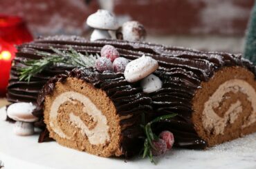 Bûche de Noël (A French Christmas Dessert)  • Tasty