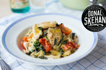 Creamy Chicken & Spinach Pasta!