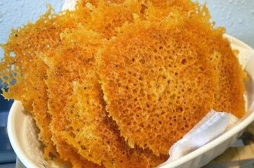 Awesome Cheese Crackers in Under 2 Minutes - Simple Recipes