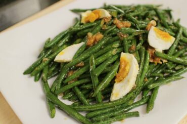 Long Bean Stir-Fry Recipe ผัดถั่วฝักยาว - Hot Thai Kitchen!