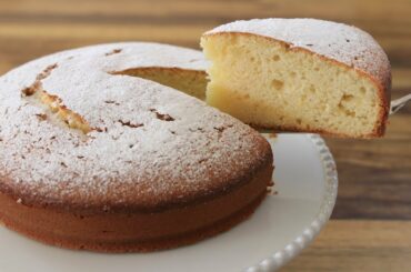 Quick and Easy Yogurt Cake Recipe