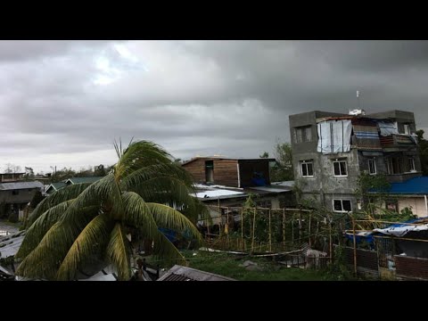 Six missing as Philippines typhoon leaves more than 25,000 stranded on Christmas Day Six missing as Philippines typhoon leaves more than 25,000 stranded on Christmas Day