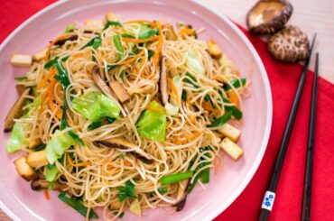 Grandma's Signature Noodles - Vegan (Pad Mee Sua) | Thai Recipe