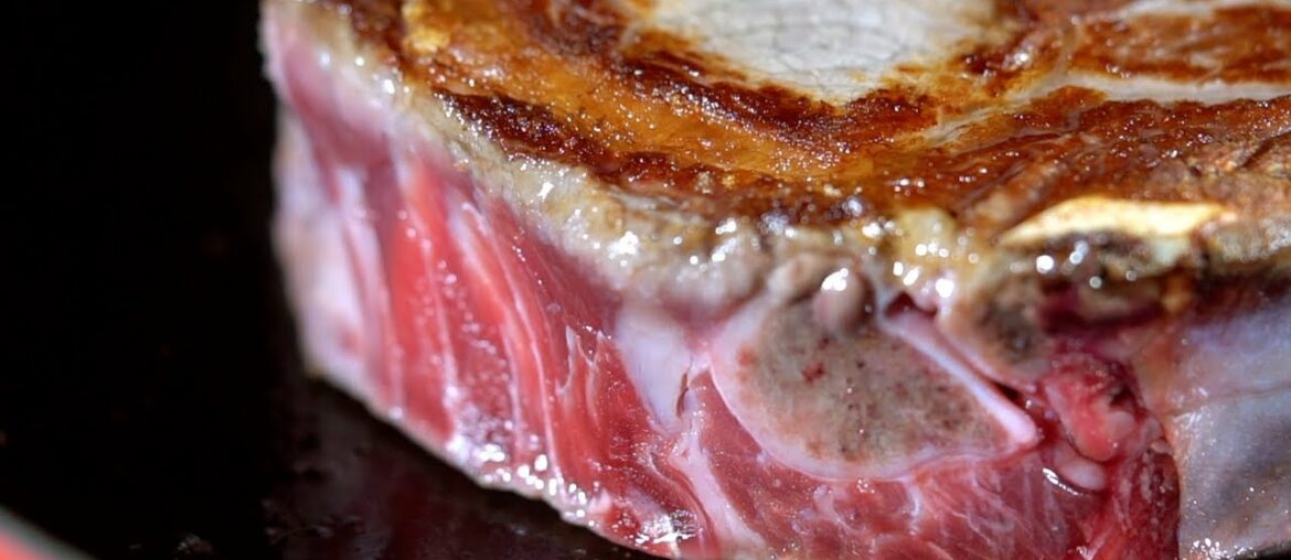 Spanish Morucha Steak vs. French Le Creuset Cast Iron Skillet