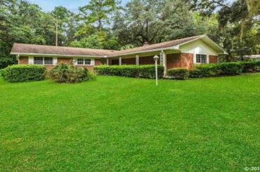 1116 NW 112 Terrace, Gainesville, FL Presented by Team Dynamo.