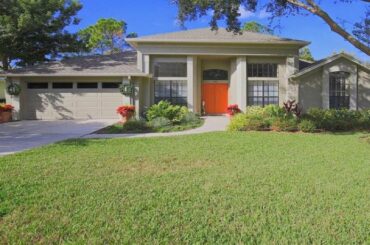 830 PALM COVE DRIVE, ORLANDO, FL Presented by Shatwanna Dean.