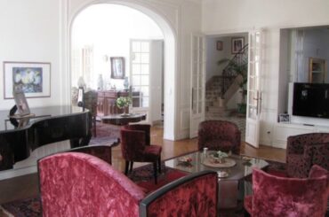 MANOR HOUSE OF THE 19TH CENTURY