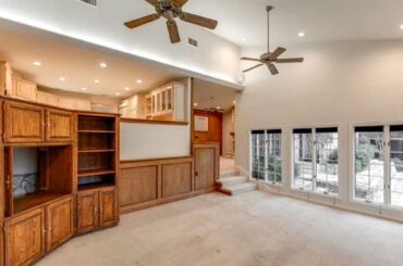 1104 Portofino for sale in Arlington, TX 76012 - Property