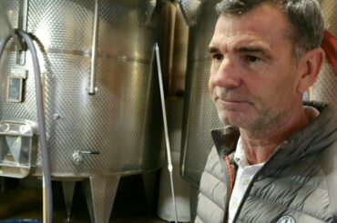 Dani on the wine Trail of Chateauneuf du Pape Provence, France