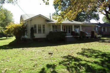 Coldwell Banker Premier Realty - 118 Poplar Street