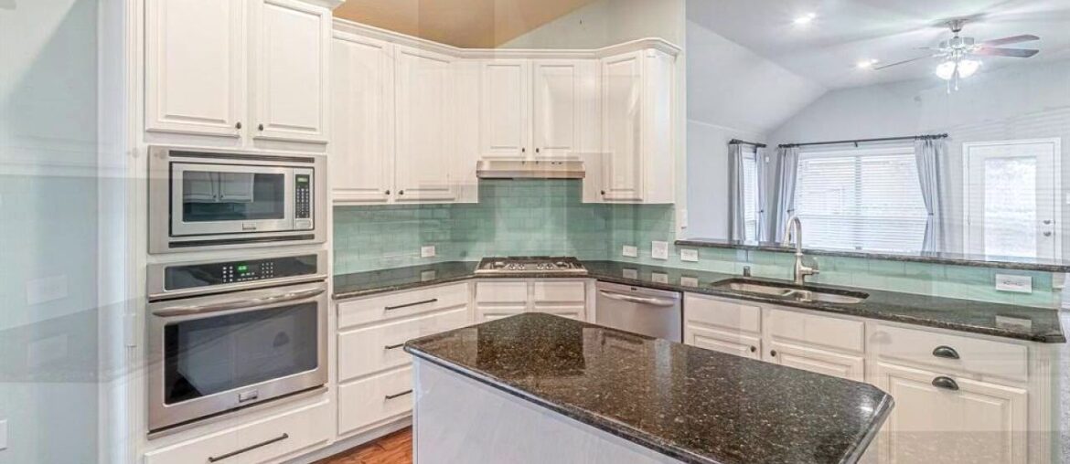 Homes for sale – 10132 Kingsland Trail, McKinney, TX 75072 Homes for sale - 10132 Kingsland Trail, McKinney, TX 75072