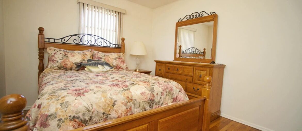 301 Thornycroft Avenue Staten Island, NY 10312 - Single Family - Real Estate - For Sale