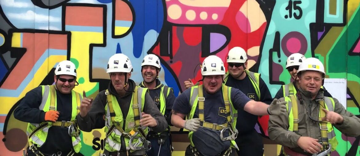 Lorraine Bowen | Crumble De Noel (Christmas Crumble in French) Lorraine Bowen | Crumble De Noel (Christmas Crumble in French)