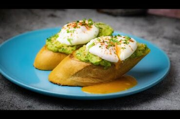Poached egg on avocado toast recipe