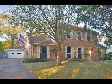 Preview of the Residential for sale at 4327 Long Grove Drive, Taylor Lake Village, TX Preview of the Residential for sale at 4327 Long Grove Drive, Taylor Lake Village, TX