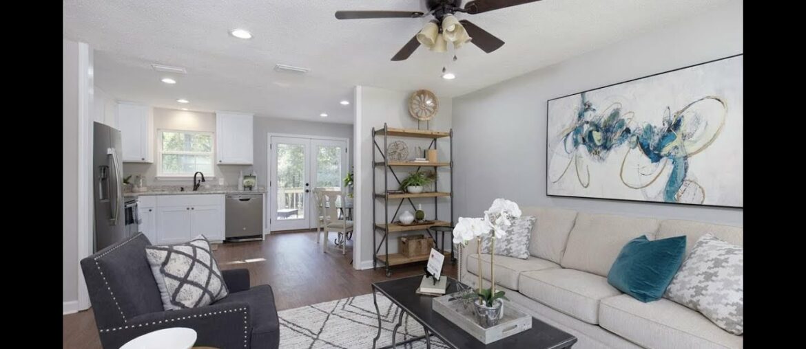 Preview of the Residential for sale at 1014 Caroline Avenue, Daphne, AL Preview of the Residential for sale at 1014 Caroline Avenue, Daphne, AL