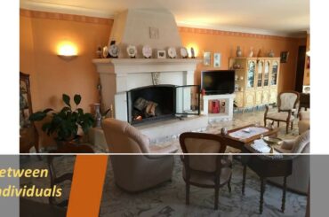 House for sale Tarascon in Alpilles France - Announcemen real estate