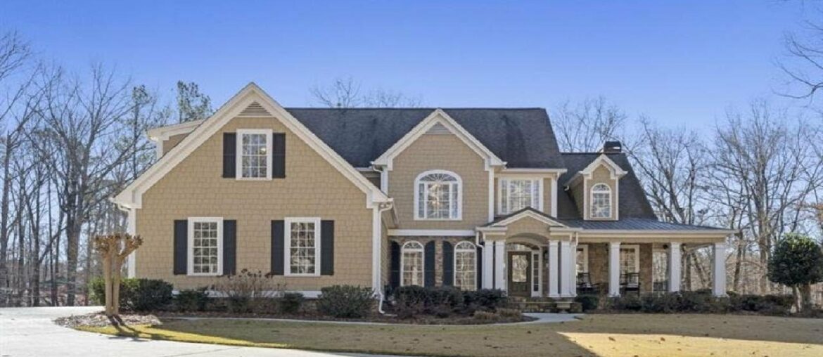 1751 H D Atha Road, Monroe, GA Presented by Vicki Dyer.