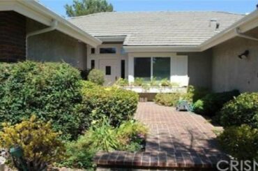 26080 Charing Cross Road, Valencia, CA Presented by Phyllis Grekin.