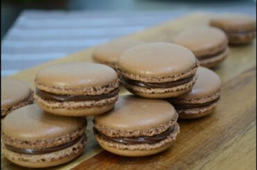 Chocolate Macarons Recipe- French Macarons - Bánh Macaron Socola