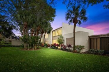 Tour video of listing at 652 WOODLAWN DRIVE, Bradenton, FL 34210 - Residential for sale