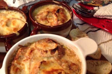 Saturday's Soup: Great Grandmas Baked French Onion ~ Recipe Below