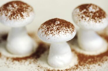 How to Make Meringue Mushrooms Recipe 버섯 머랭 쿠키 만들기 - 한글 자막
