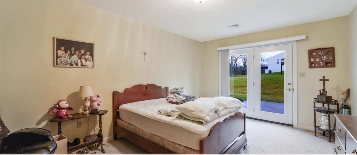 23 Hagarman Dr, York, PA