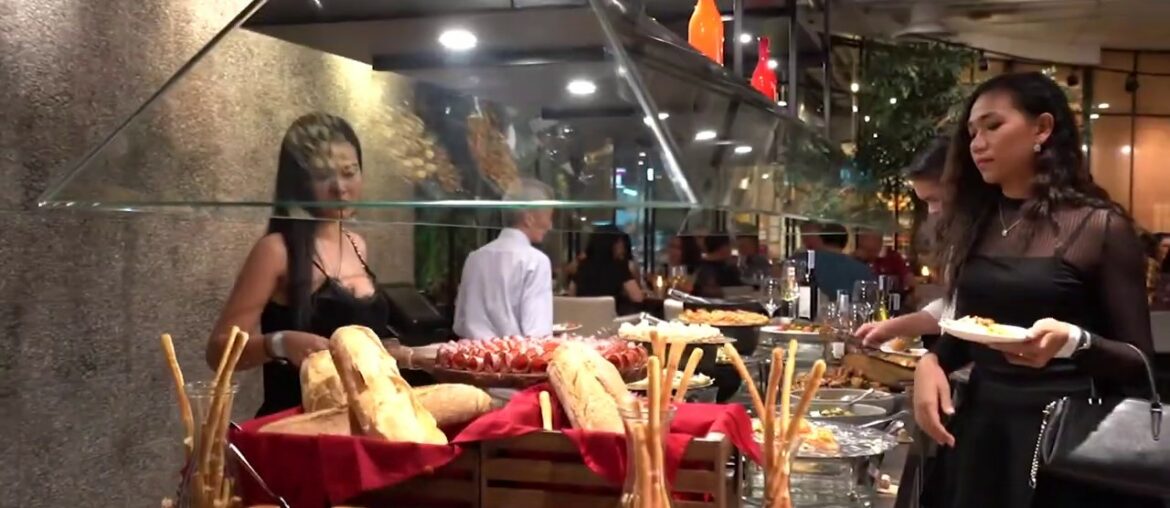 🔥🥂🍾𝟰𝟵𝟵𝗧𝗛𝗕‼️ 🍷Free flow wine + all you can eat tapas buffet. 🔥🥂🍾𝟰𝟵𝟵𝗧𝗛𝗕‼️ 🍷Free flow wine + all you can eat tapas buffet.