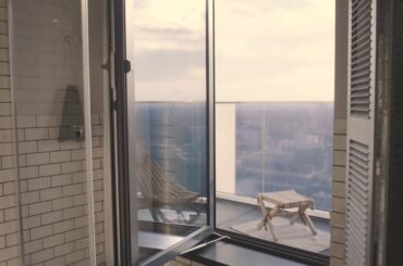 07 Sky Medium Plus French Room