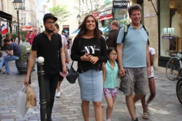 Just another Sunday in Paris : Dining, Shopping, Strolling, & More.