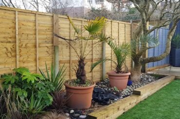 Lovely garden and red wine the knotman