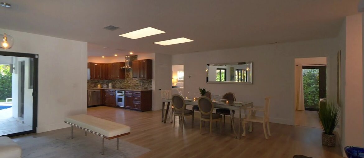 2606 N. Riverside Drive @ Pompano Beach, FL | 3 Beds,  2.5 Baths,  2,179 SFLA