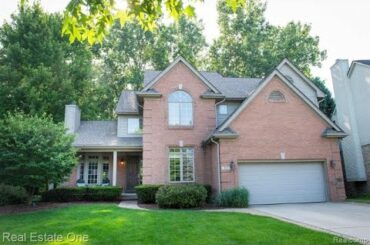 414 Roundview Dr, Rochester, MI - 2200004279