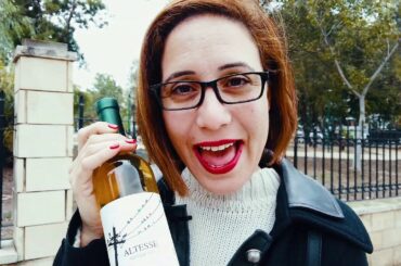 What does Altesse wine taste like?