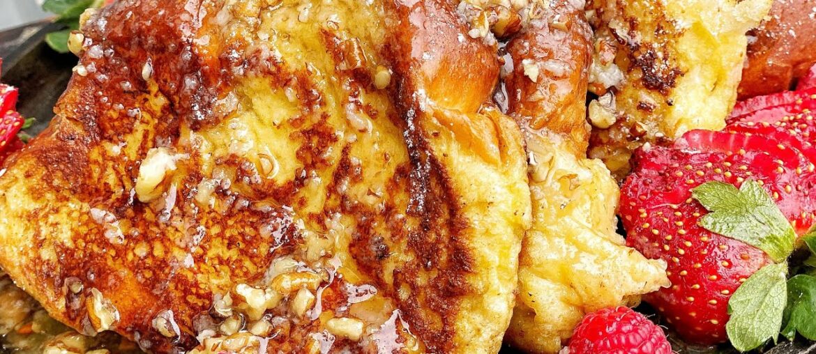 BUTTER PECAN FRENCH TOAST | WITH  HOMEMADE BUTTER SYRUP