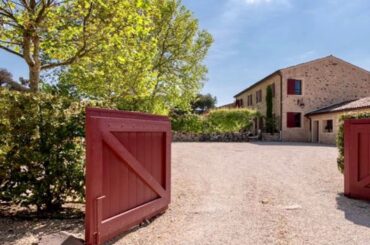 Retreat Style Villa Rental Available in Aix-en-Provence France