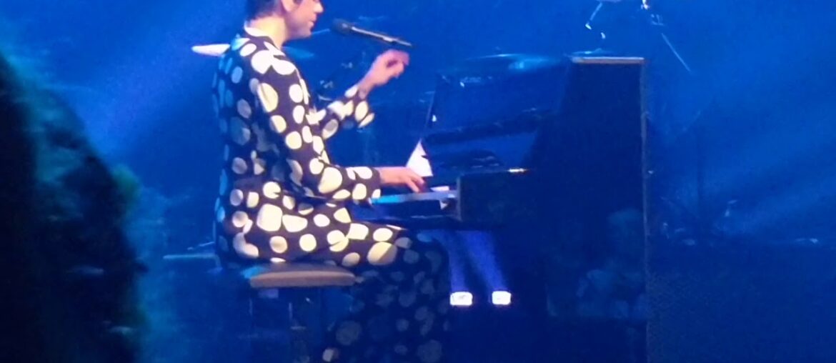 MIKA REVELATION TOUR - Tours, France