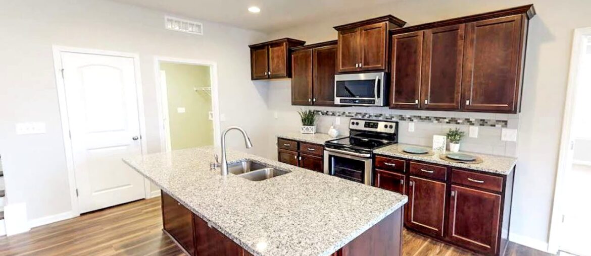 Video tour of Residential at 165 Roaring Creek Drive, Garner, NC 27529 Video tour of Residential at 165 Roaring Creek Drive, Garner, NC 27529