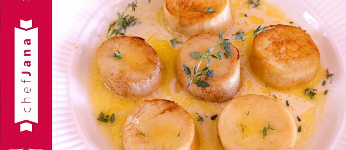 Vegan king oyster mushroom scallops in white wine butter sauce Vegan king oyster mushroom scallops in white wine butter sauce