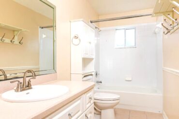 Residential for sale in Ocala, FL - 6019 SW 103rd Loop