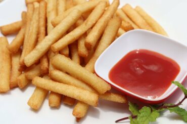 ঝটপট বিকেলের নাস্তা মুচমুচে সুজির ফ্রেন্স ফ্রাই/Sujir French Fry Recipe Bangla/Bangla Snacks Recipe