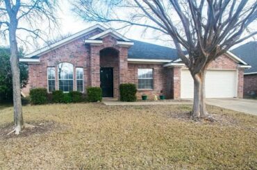 Residential for sale in Corinth, TX - 1705 Ash Lane