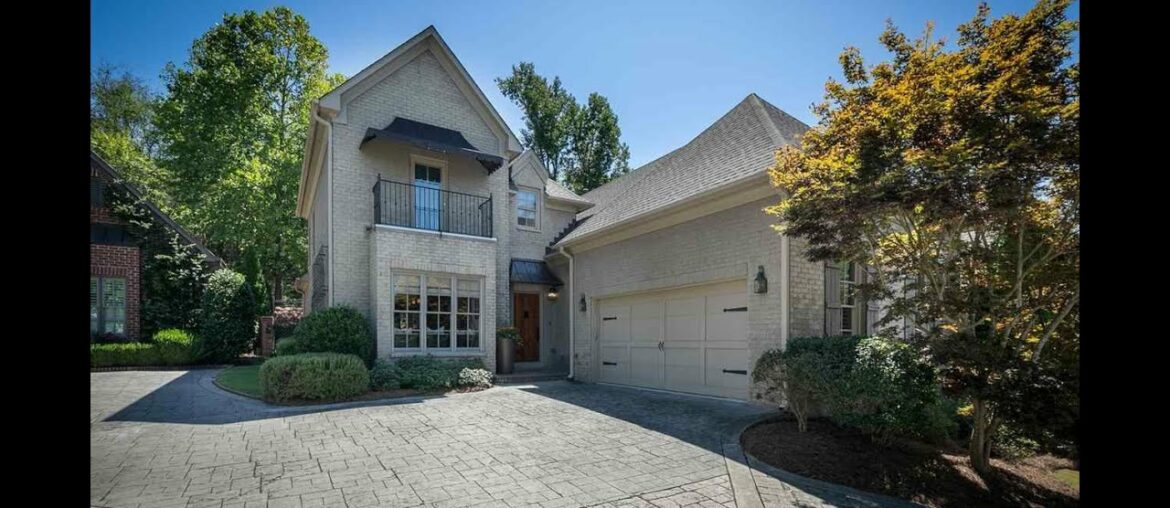 Homes for sale - 3927 WESTMINSTER LN, VESTAVIA HILLS, AL 35243