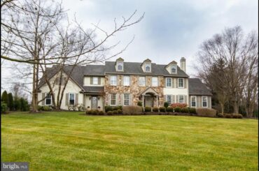 1644 THISTLEWOOD DR, WASHINGTON CROSSING, PA 18977